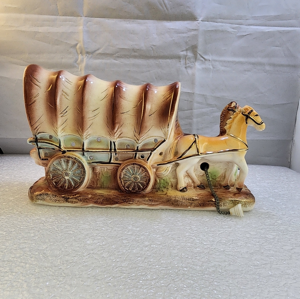 Vtg Tilso Ceramic Covered Wagon with Horses Television Lamp Night Light